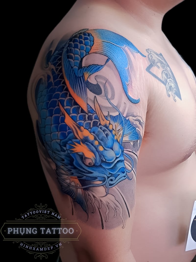 Hình xăm cá chép bắp tay
